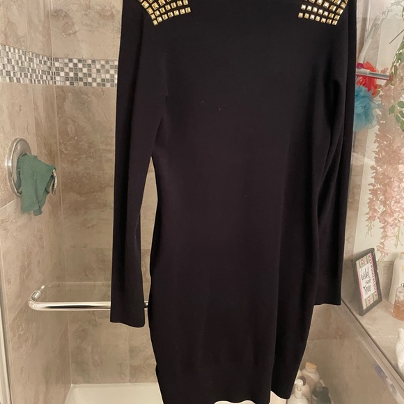 Michael Kors size small black dress. Fits like a medium - Picture 2 of 3